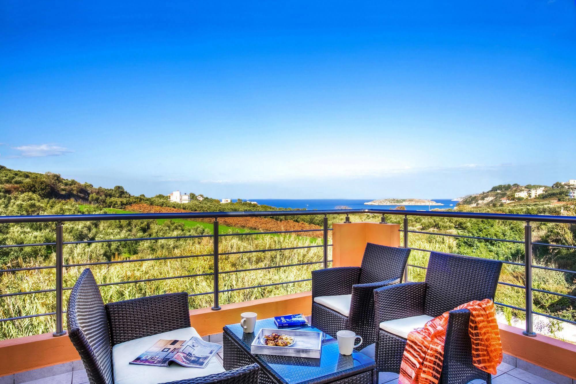 Cyan Icons Villas Tsivarás Extérieur photo
