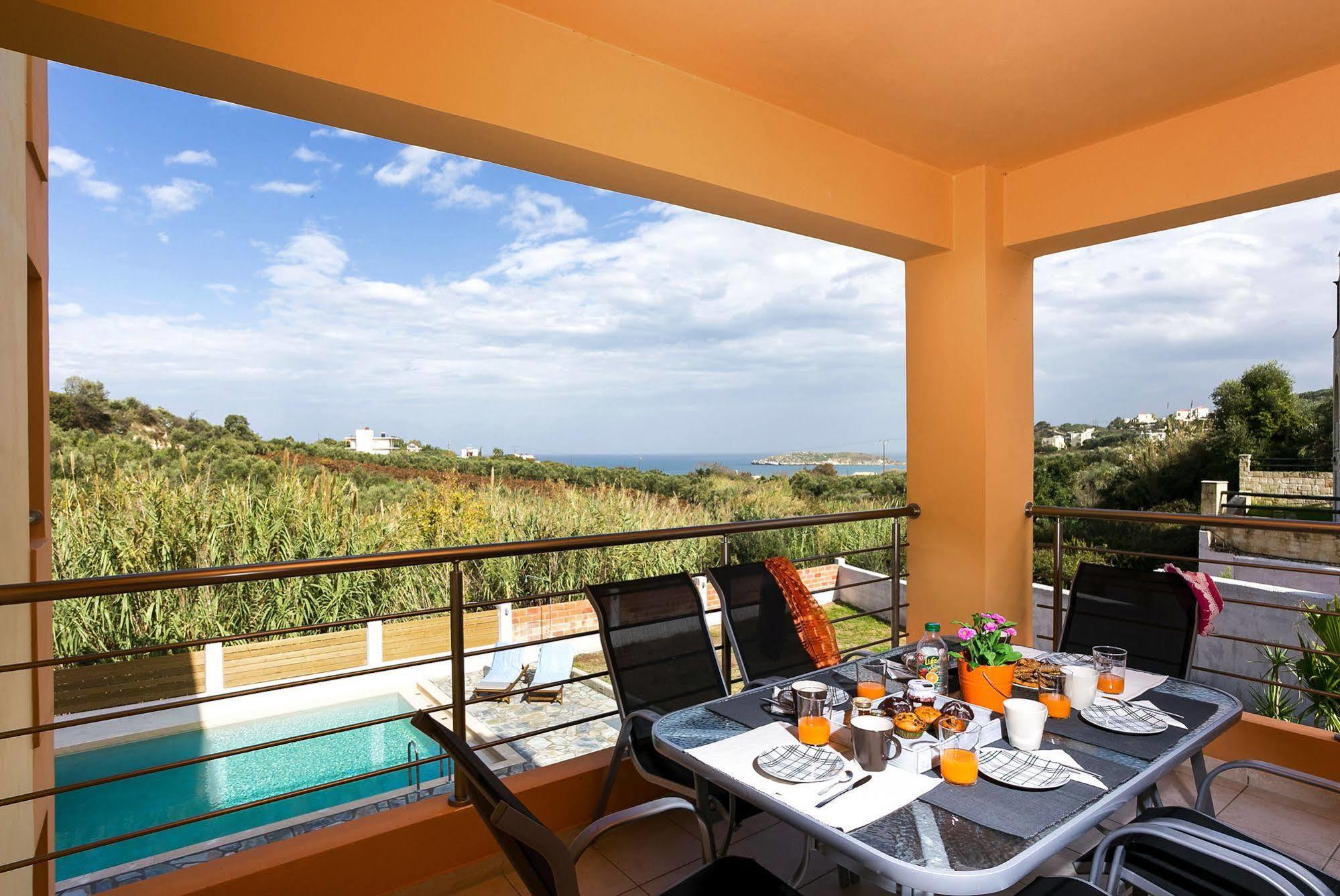 Cyan Icons Villas Tsivarás Extérieur photo